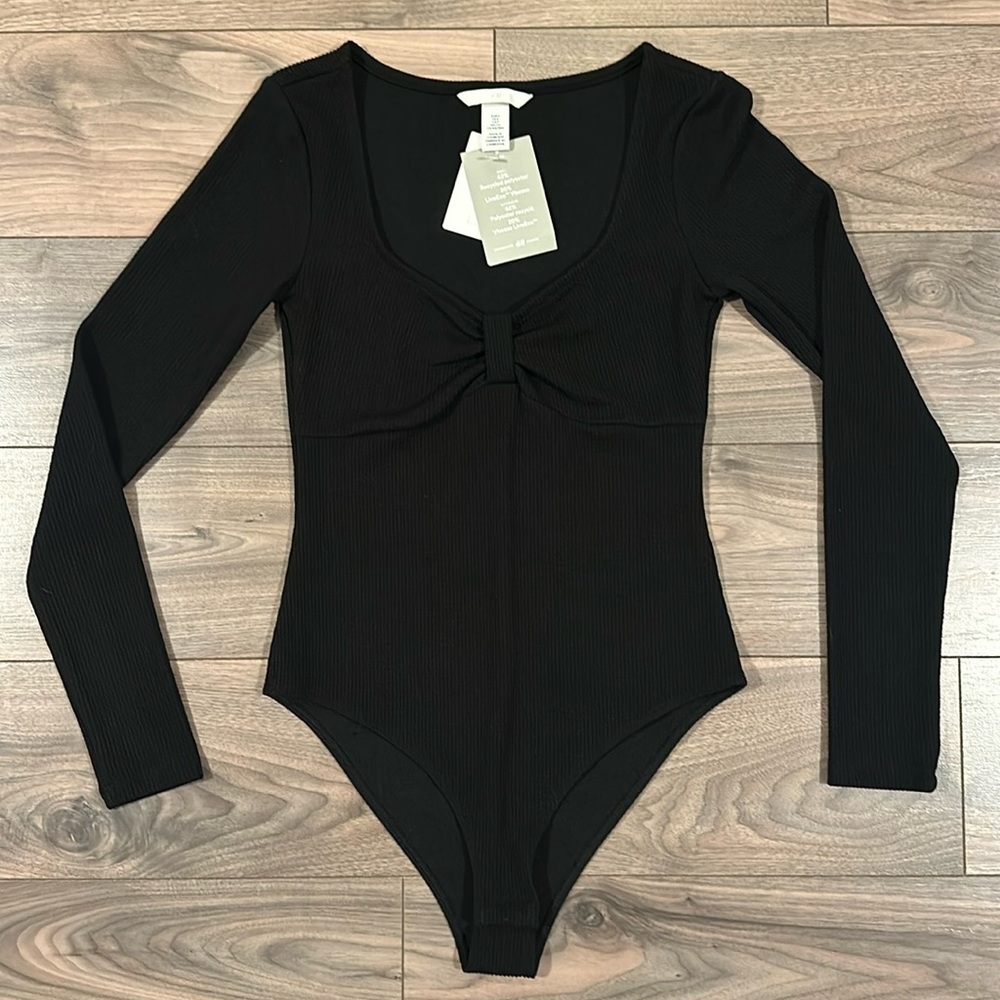 NWT Black Long Sleeve Bodysuit - Size: Small